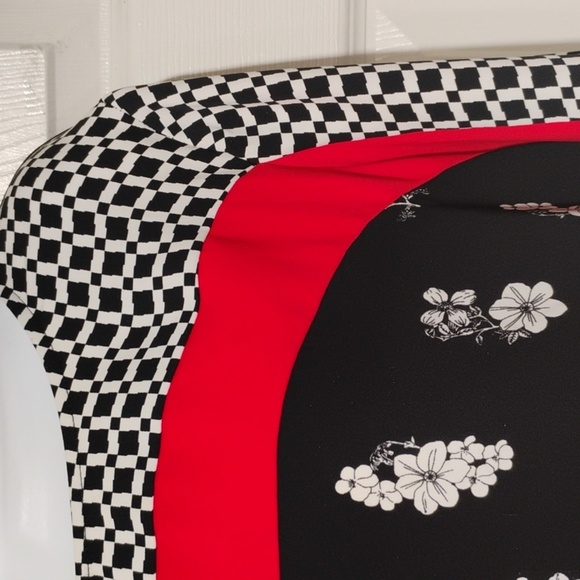 Alfani Floral Patterned - Black, White and Red Top - Picture 3 of 14